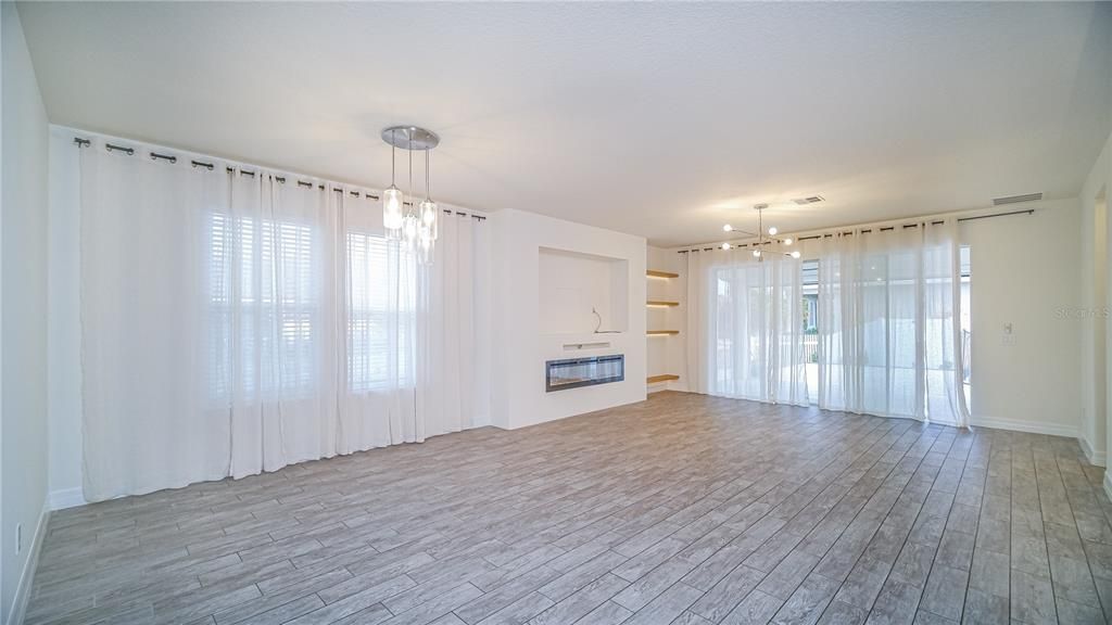 For Rent: $3,900 (4 beds, 2 baths, 2170 Square Feet)