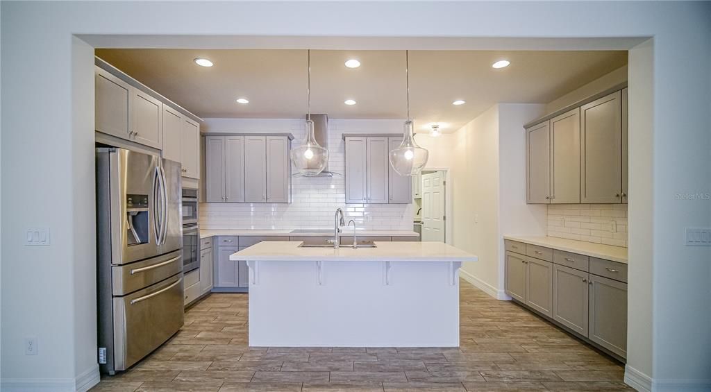 For Rent: $3,900 (4 beds, 2 baths, 2170 Square Feet)