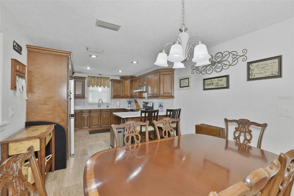 En Venta: $499,999 (3 camas, 2 baños, 1452 Pies cuadrados)