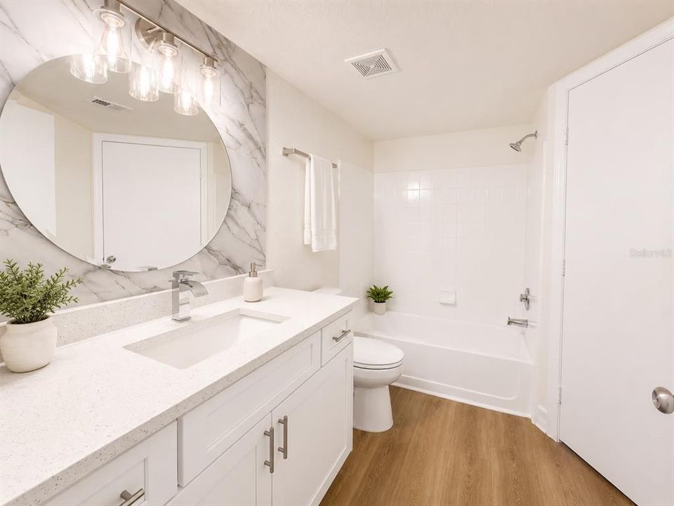 For Sale: $194,997 (2 beds, 2 baths, 1026 Square Feet)