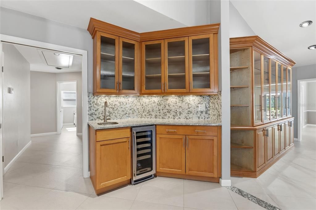 На продажу: $775,000 (3 спален, 2 ванн, 2910 Квадратных фут)