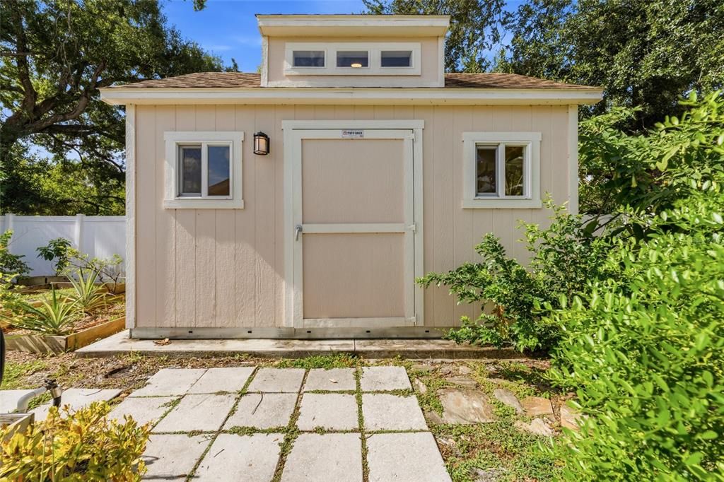На продажу: $775,000 (3 спален, 2 ванн, 2910 Квадратных фут)