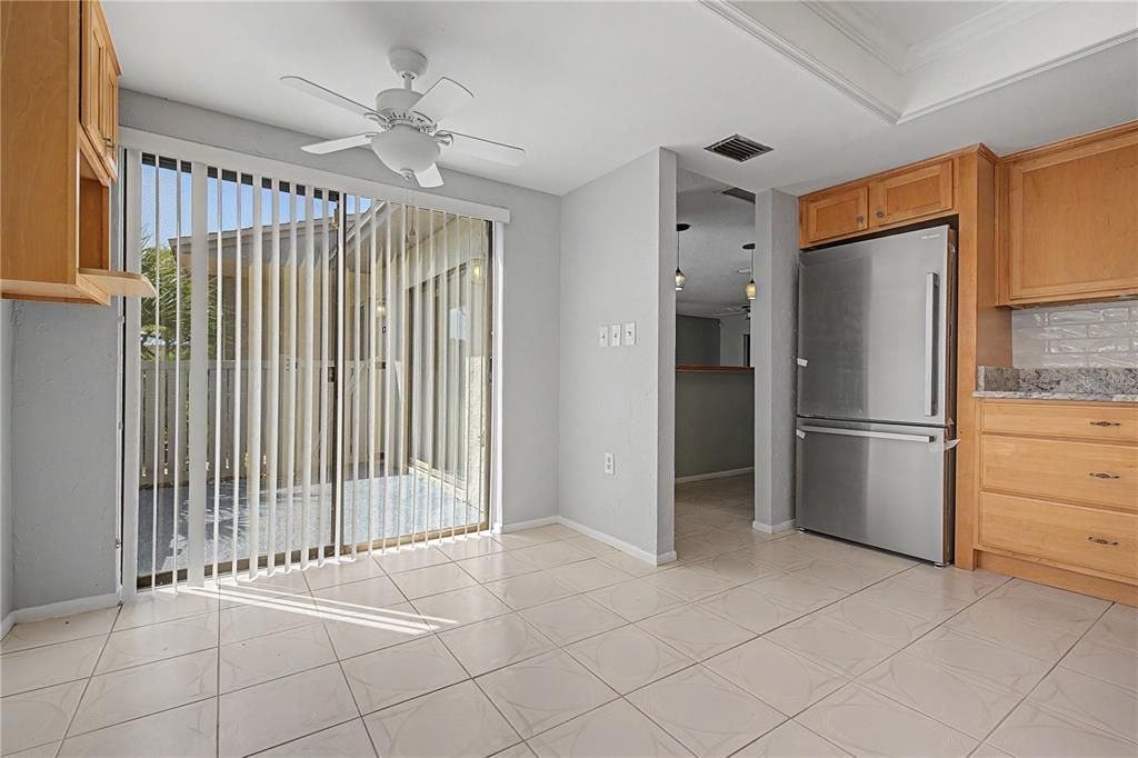 En Venta: $279,900 (2 camas, 2 baños, 1380 Pies cuadrados)