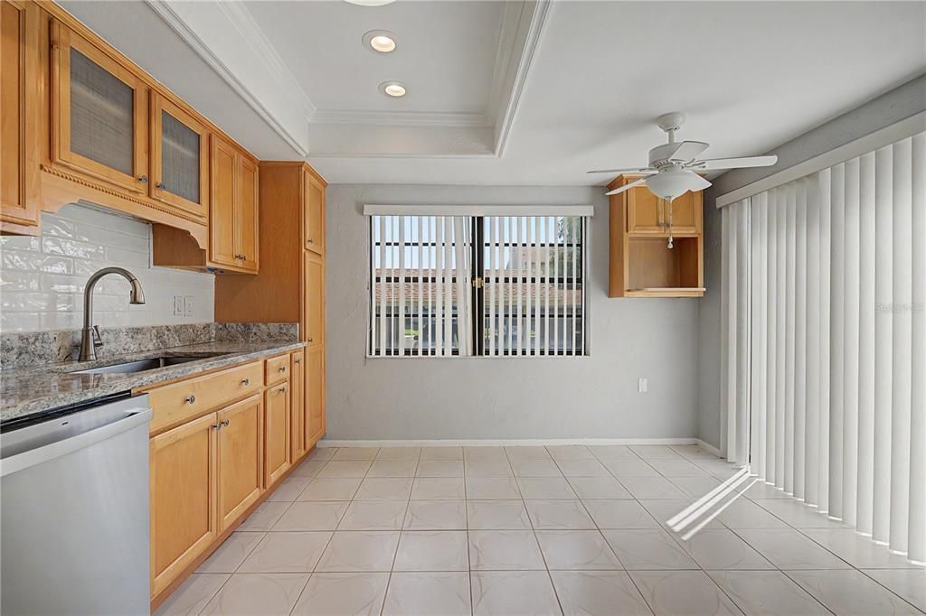 En Venta: $279,900 (2 camas, 2 baños, 1380 Pies cuadrados)