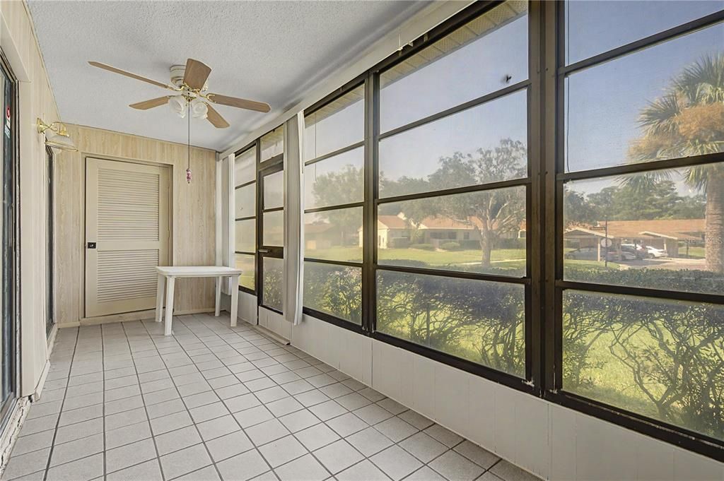 En Venta: $279,900 (2 camas, 2 baños, 1380 Pies cuadrados)