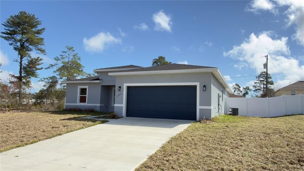 For Sale: $284,000 (4 beds, 2 baths, 1833 Square Feet)