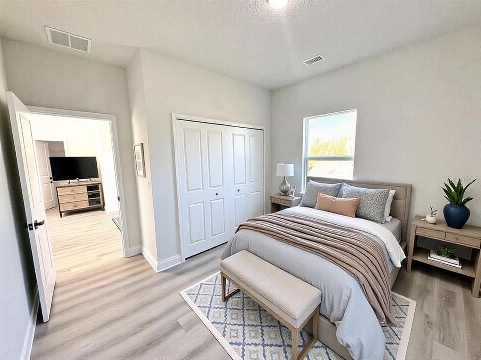 For Sale: $284,000 (4 beds, 2 baths, 1833 Square Feet)