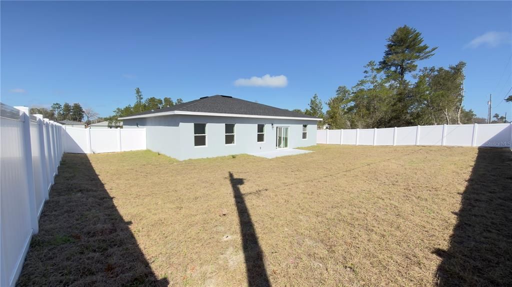 For Sale: $284,000 (4 beds, 2 baths, 1833 Square Feet)