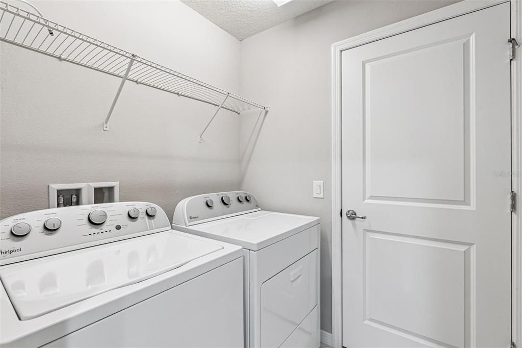 En Renta: $2,950 (4 camas, 3 baños, 1813 Pies cuadrados)