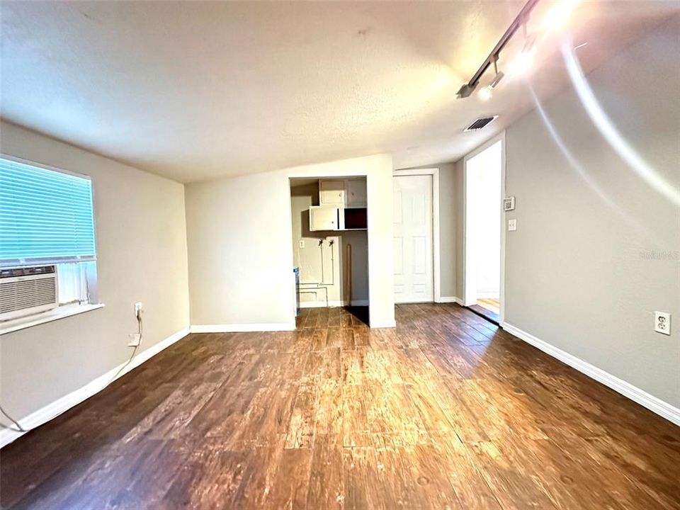 В аренду: $1,795 (2 спален, 1 ванн, 672 Квадратных фут)