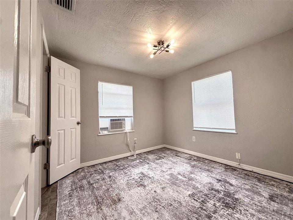 В аренду: $1,795 (2 спален, 1 ванн, 672 Квадратных фут)