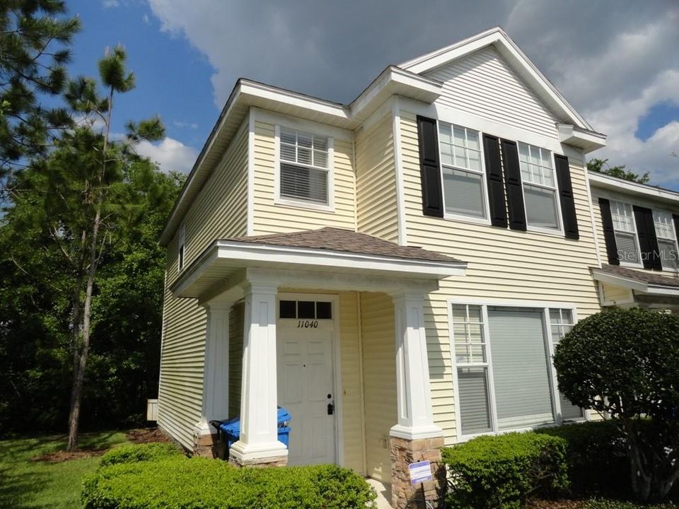 For Rent: $1,650 (2 beds, 1 baths, 1252 Square Feet)
