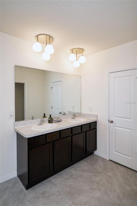 For Sale: $437,000 (4 beds, 2 baths, 2260 Square Feet)