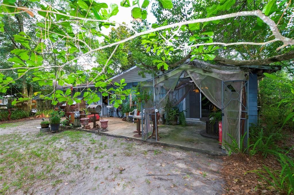 For Sale: $199,990 (3 beds, 2 baths, 1440 Square Feet)