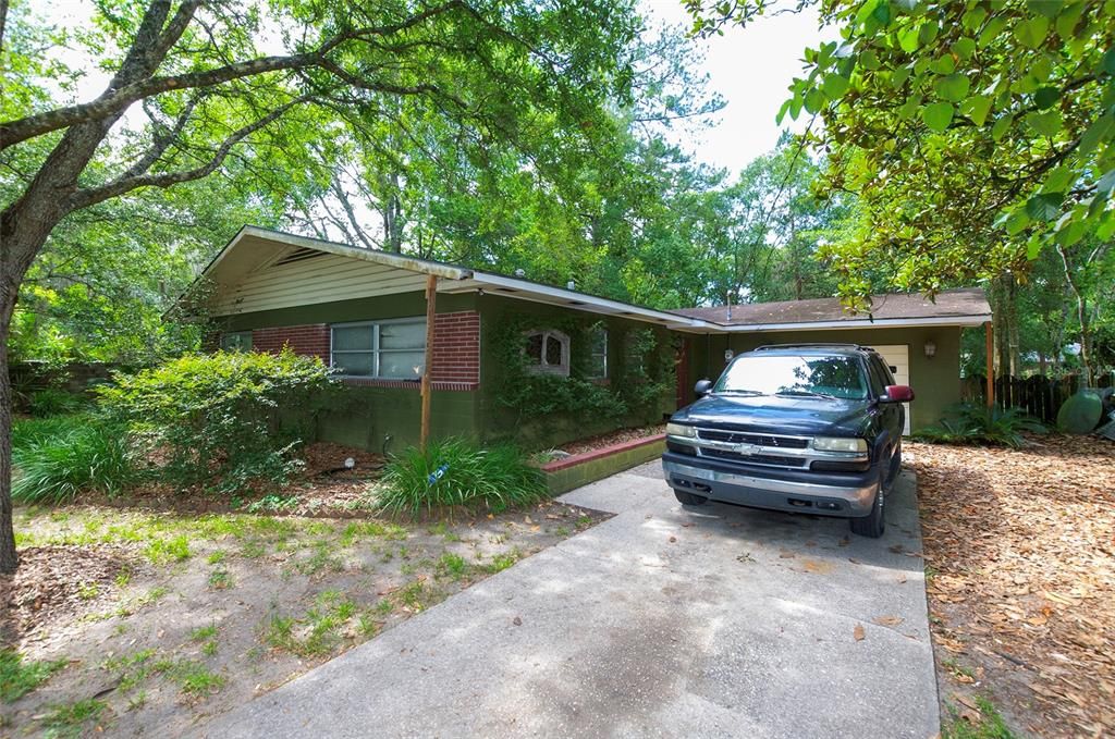 For Sale: $199,990 (3 beds, 2 baths, 1440 Square Feet)