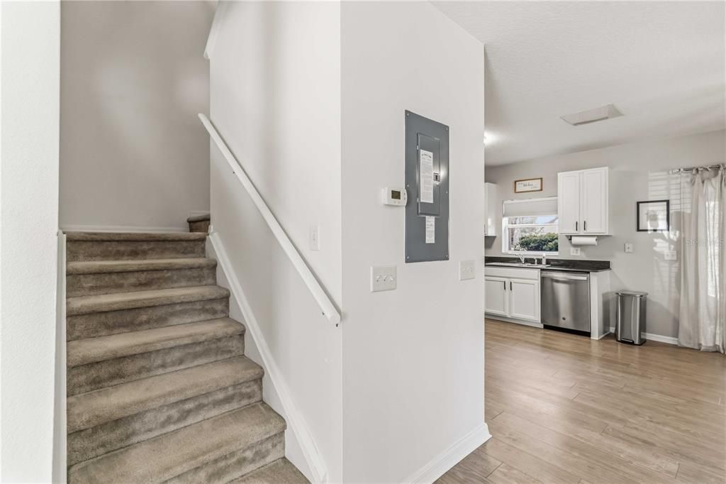 На продажу: $275,000 (3 спален, 2 ванн, 1343 Квадратных фут)