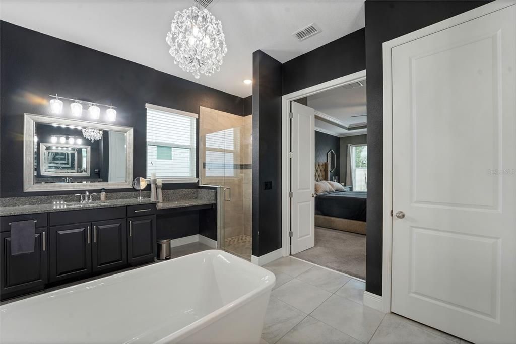 For Sale: $784,000 (4 beds, 3 baths, 2806 Square Feet)
