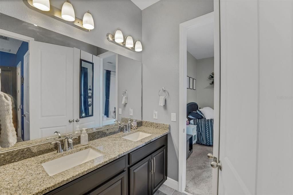 For Sale: $784,000 (4 beds, 3 baths, 2806 Square Feet)