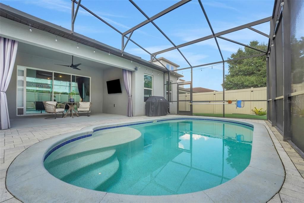 For Sale: $784,000 (4 beds, 3 baths, 2806 Square Feet)