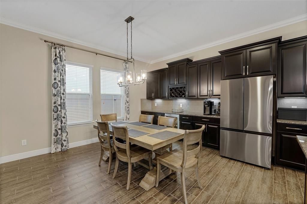 For Sale: $784,000 (4 beds, 3 baths, 2806 Square Feet)
