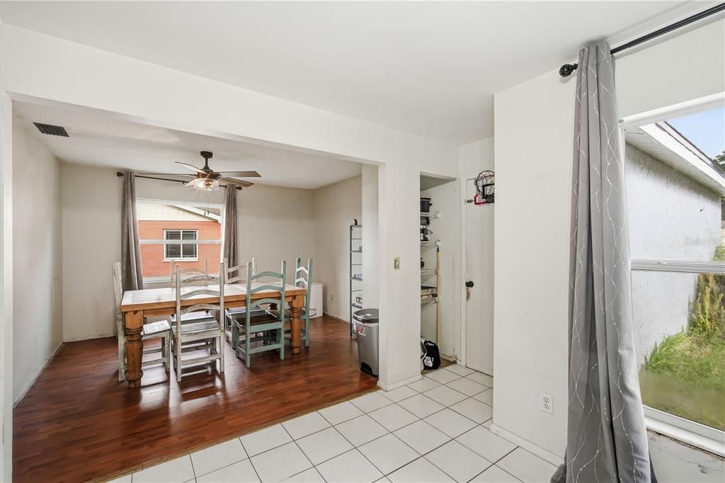 For Rent: $2,500 (3 beds, 2 baths, 1263 Square Feet)