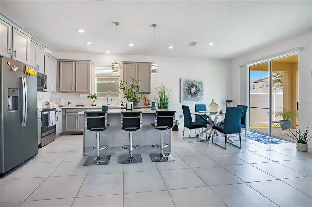 For Sale: $380,000 (4 beds, 2 baths, 1853 Square Feet)