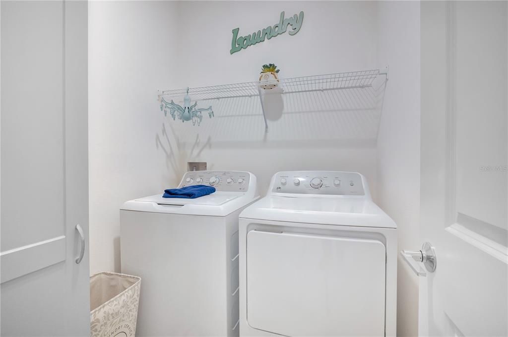For Sale: $380,000 (4 beds, 2 baths, 1853 Square Feet)