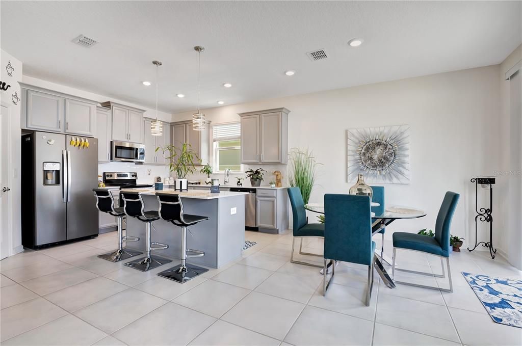 For Sale: $380,000 (4 beds, 2 baths, 1853 Square Feet)