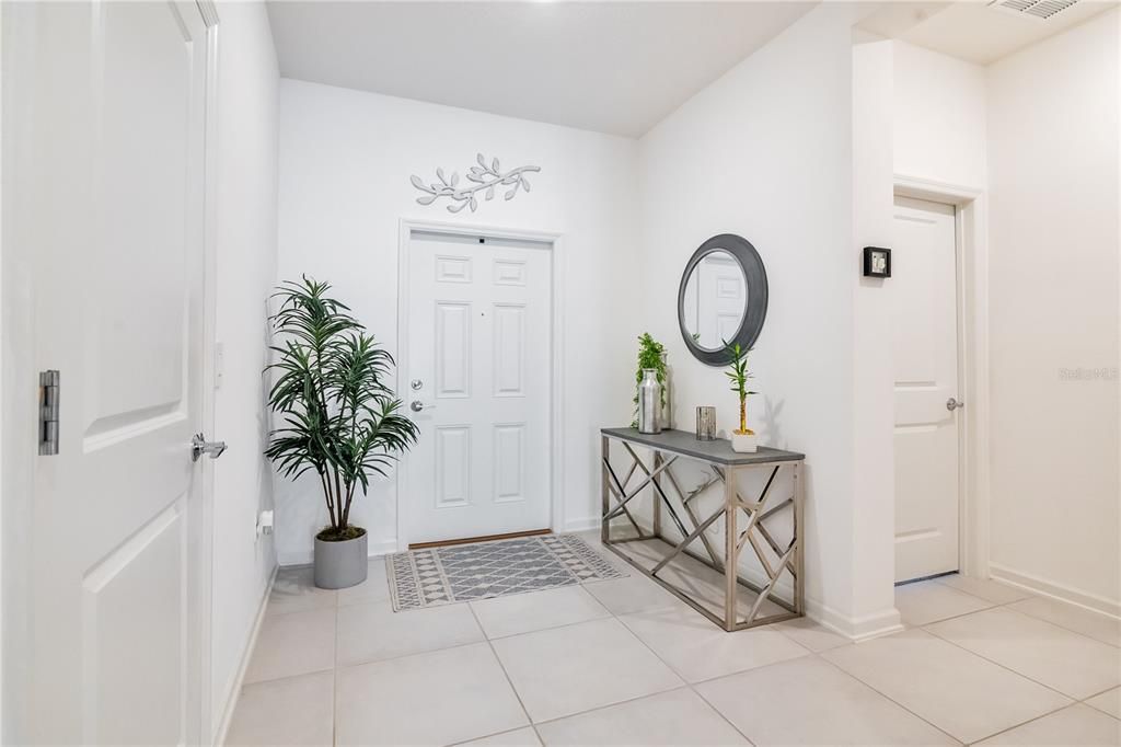 For Sale: $380,000 (4 beds, 2 baths, 1853 Square Feet)