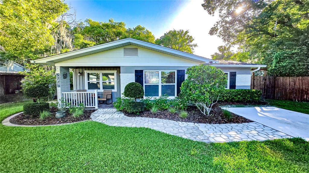 For Sale: $348,000 (3 beds, 2 baths, 1541 Square Feet)
