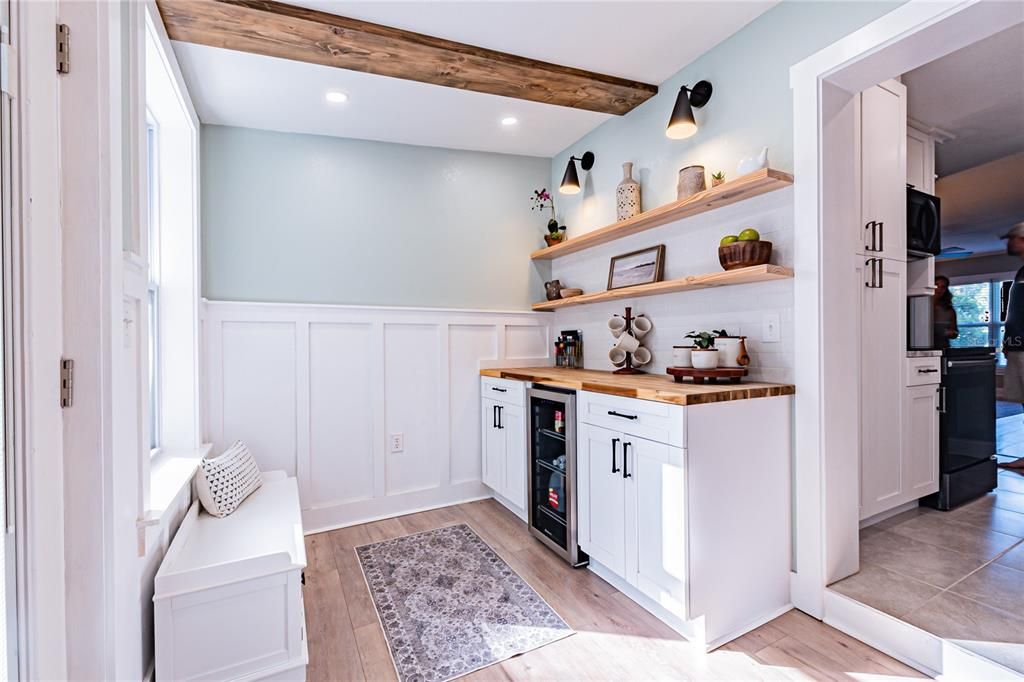 For Sale: $348,000 (3 beds, 2 baths, 1541 Square Feet)