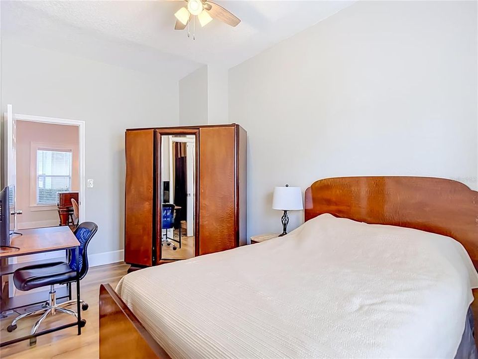 En Venta: $439,000 (3 camas, 2 baños, 1414 Pies cuadrados)