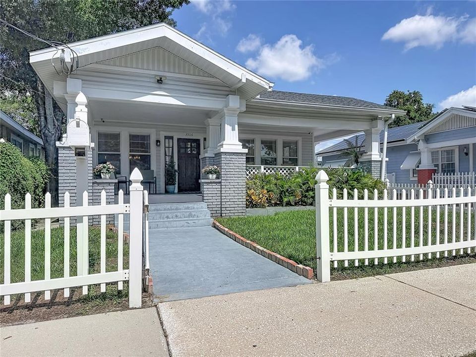 En Venta: $439,000 (3 camas, 2 baños, 1414 Pies cuadrados)