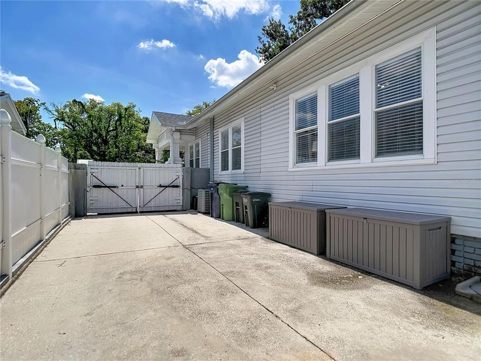 En Venta: $439,000 (3 camas, 2 baños, 1414 Pies cuadrados)