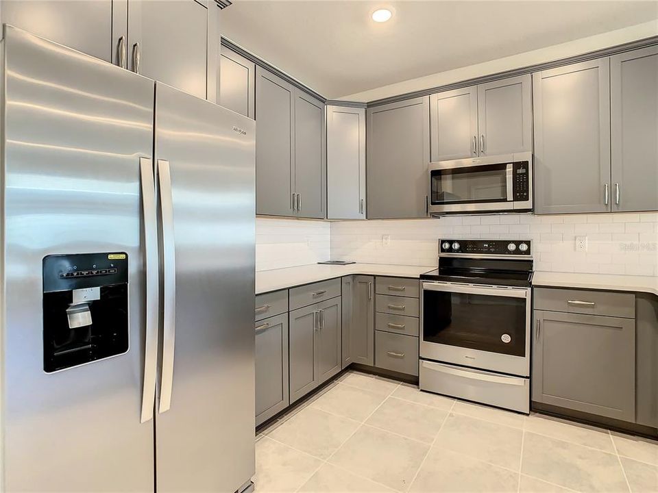 В аренду: $3,200 (4 спален, 3 ванн, 1675 Квадратных фут)