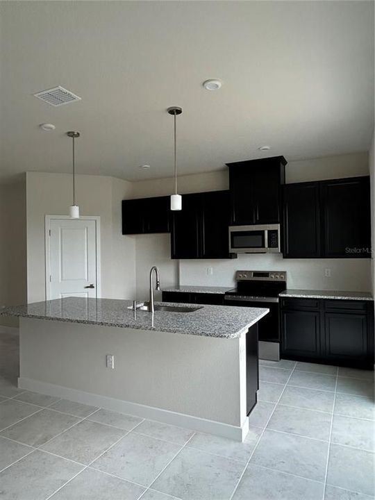 For Sale: $309,990 (3 beds, 2 baths, 1674 Square Feet)