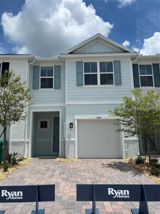 For Sale: $309,990 (3 beds, 2 baths, 1674 Square Feet)