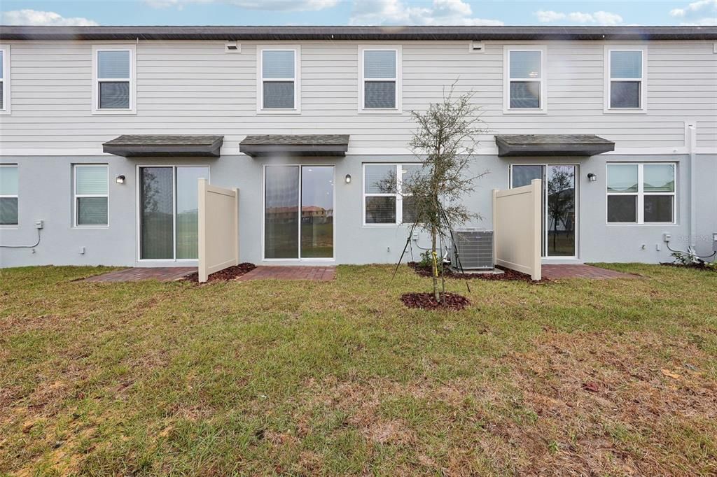 For Rent: $2,200 (3 beds, 2 baths, 1477 Square Feet)