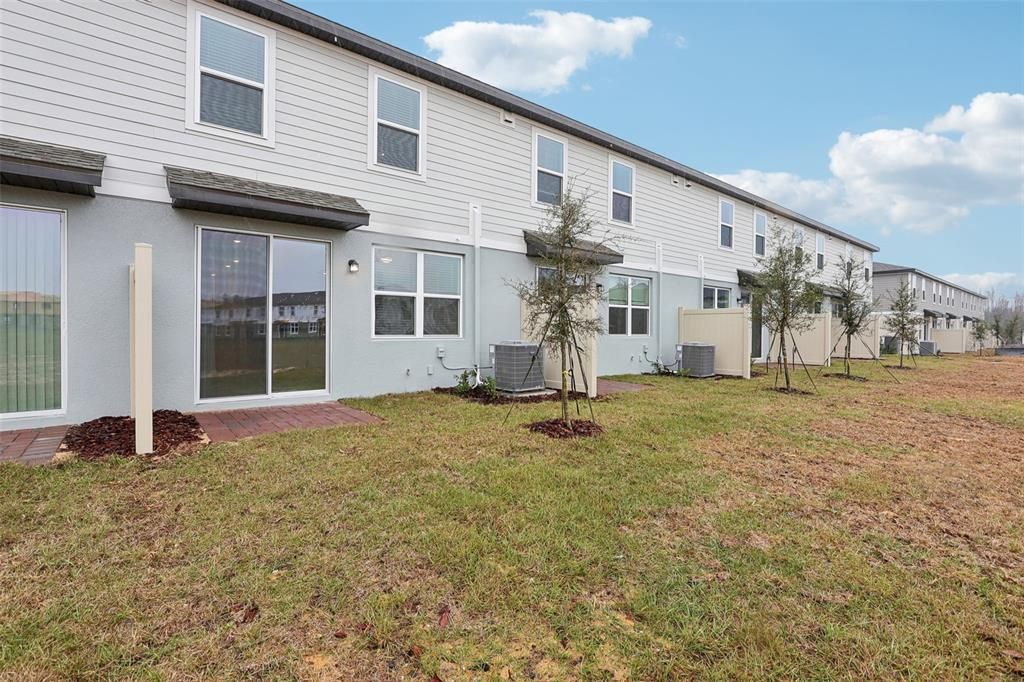 For Rent: $2,200 (3 beds, 2 baths, 1477 Square Feet)