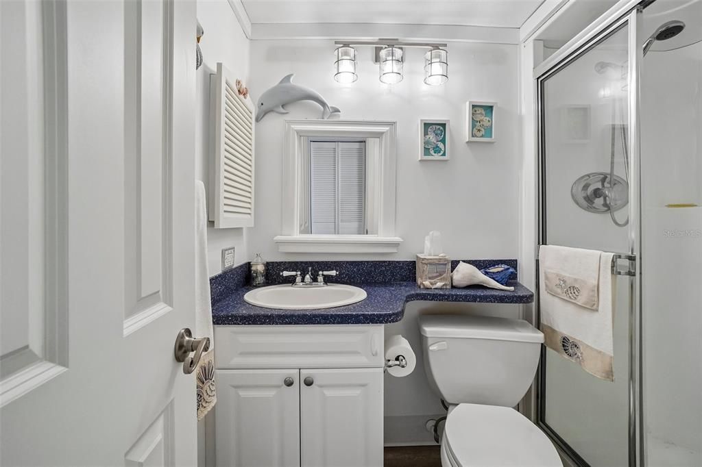 For Sale: $529,900 (2 beds, 2 baths, 1186 Square Feet)