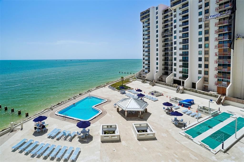 For Sale: $529,900 (2 beds, 2 baths, 1186 Square Feet)