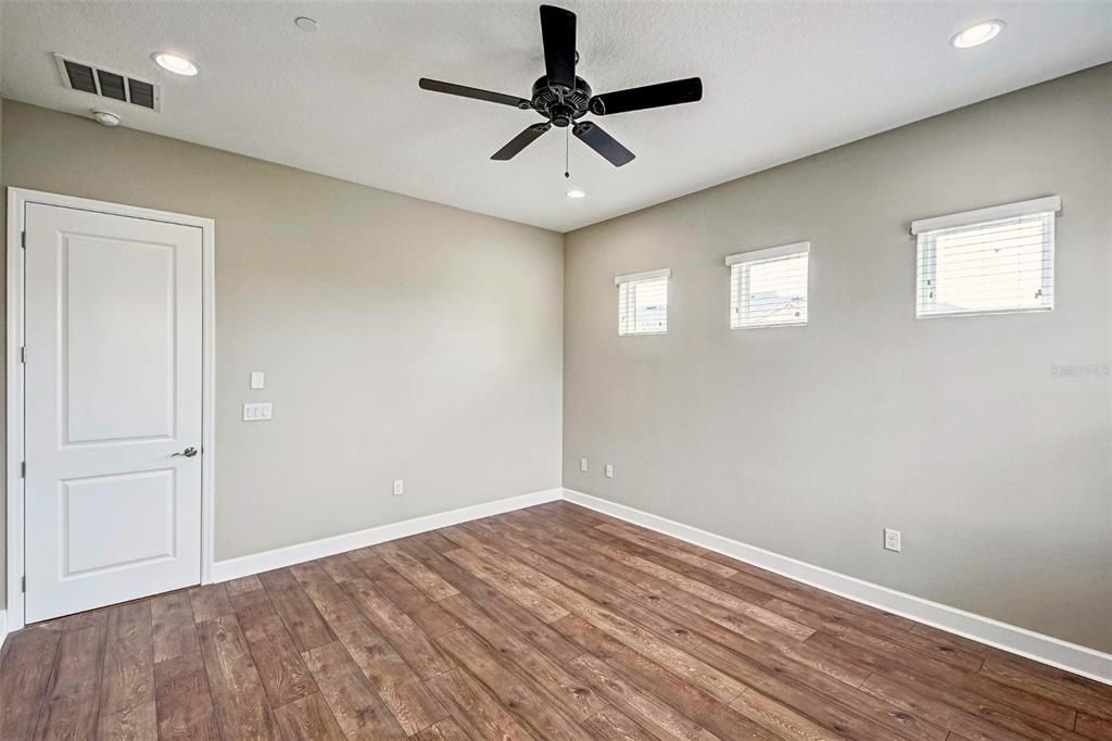For Sale: $429,000 (2 beds, 2 baths, 1644 Square Feet)
