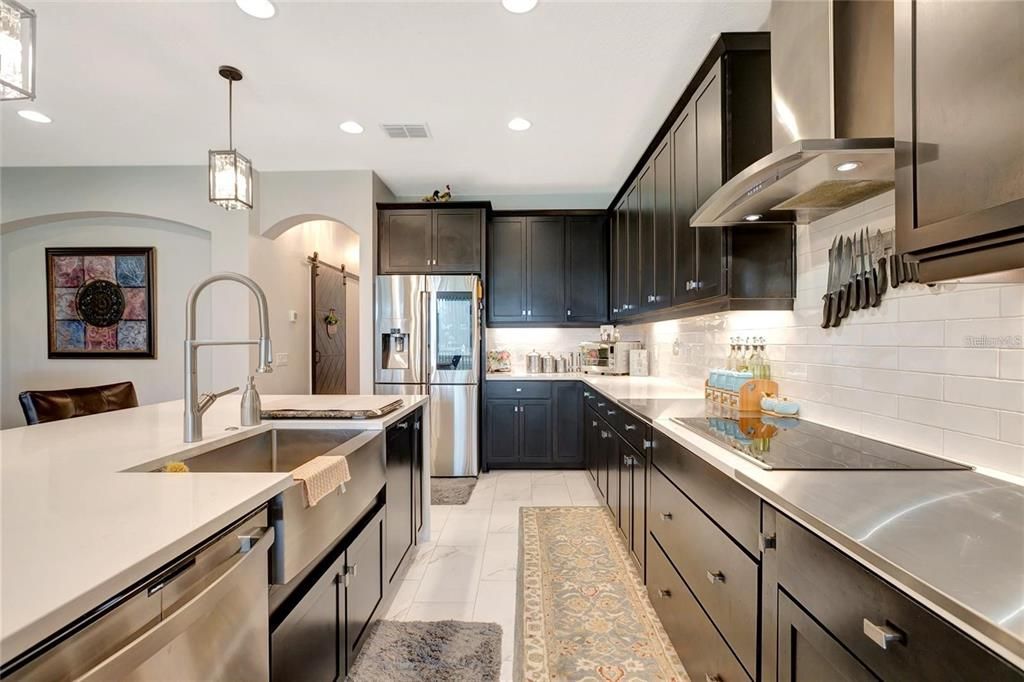 В аренду: $5,895 (6 спален, 7 ванн, 5427 Квадратных фут)