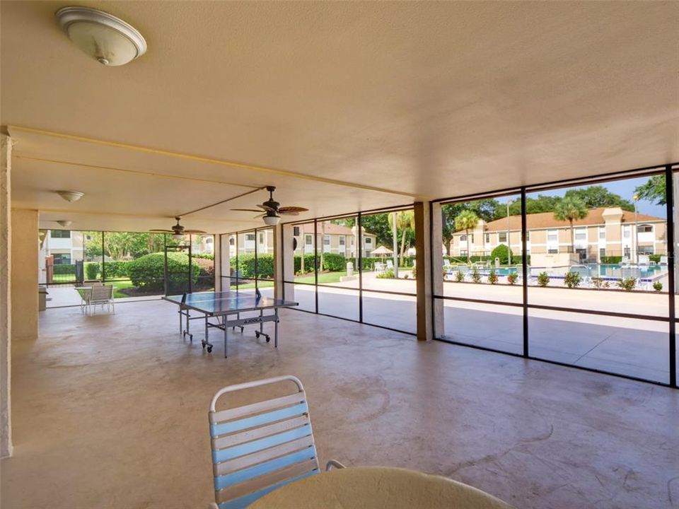 For Sale: $149,900 (2 beds, 2 baths, 828 Square Feet)