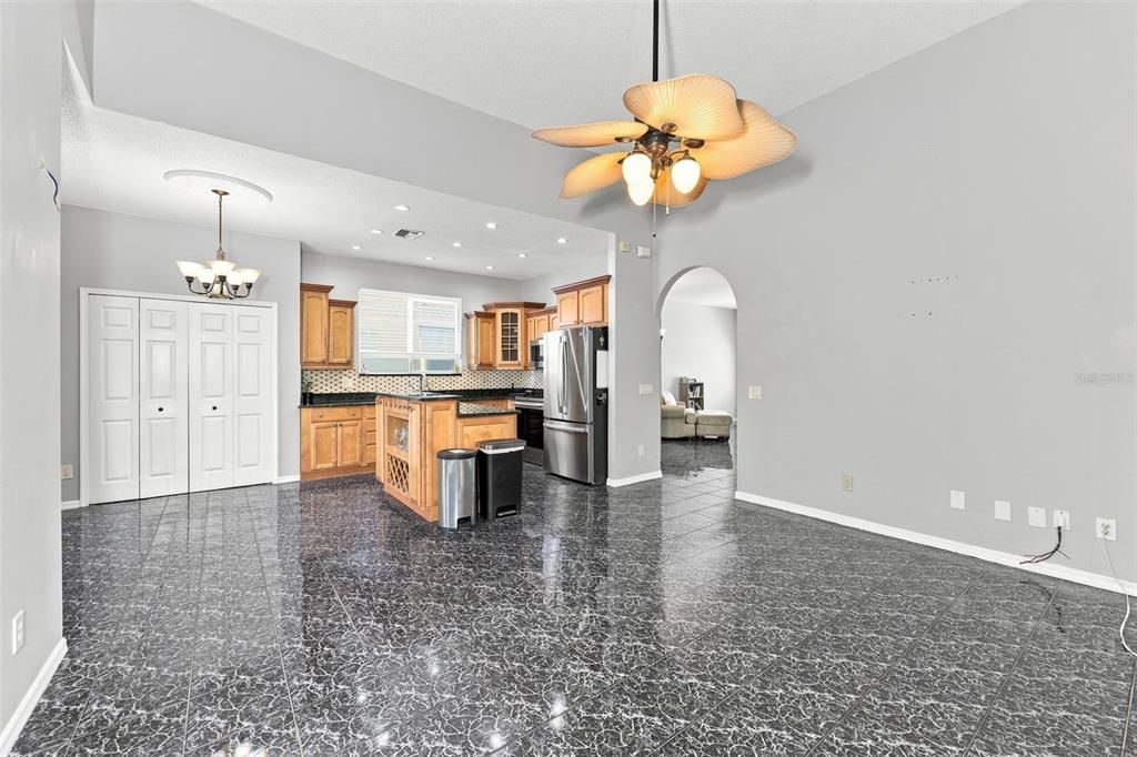 For Sale: $415,000 (3 beds, 2 baths, 1607 Square Feet)