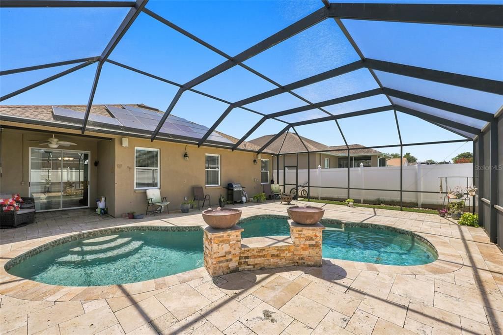 For Sale: $415,000 (3 beds, 2 baths, 1607 Square Feet)
