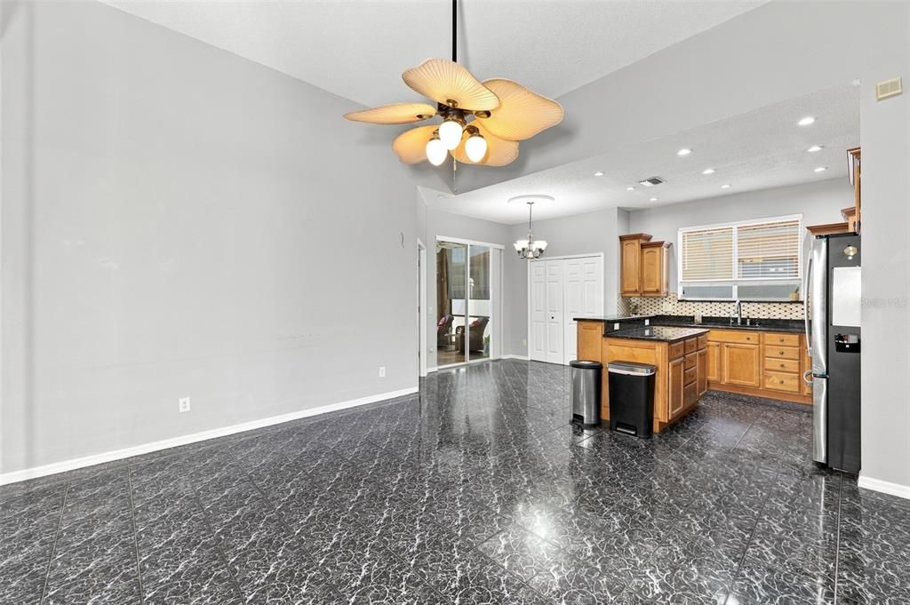 For Sale: $415,000 (3 beds, 2 baths, 1607 Square Feet)