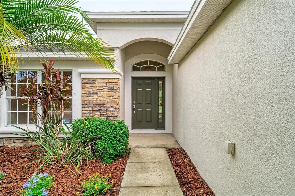 Active With Contract: $330,000 (4 beds, 2 baths, 1684 Square Feet)