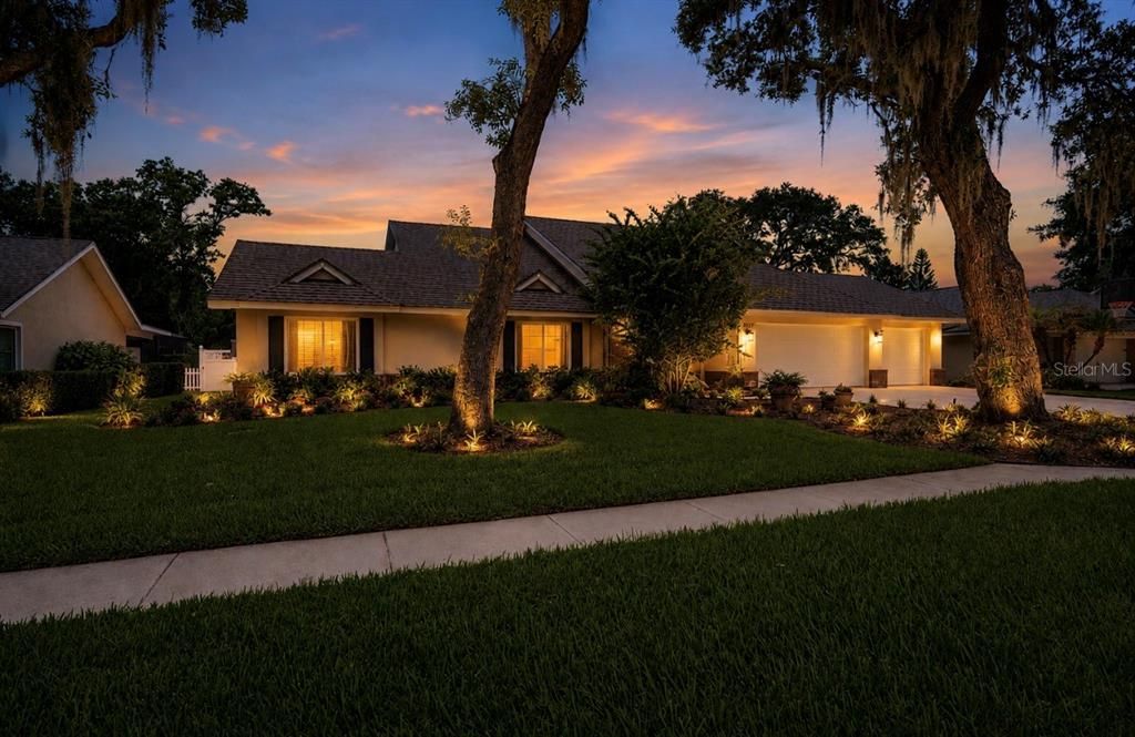 For Sale: $899,900 (4 beds, 3 baths, 3950 Square Feet)