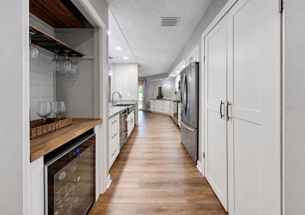 For Sale: $899,900 (4 beds, 3 baths, 3950 Square Feet)